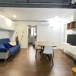 Maison 57 , Bríndisi Italia
