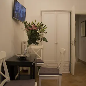  Apartment Leoncino 36 In Italy