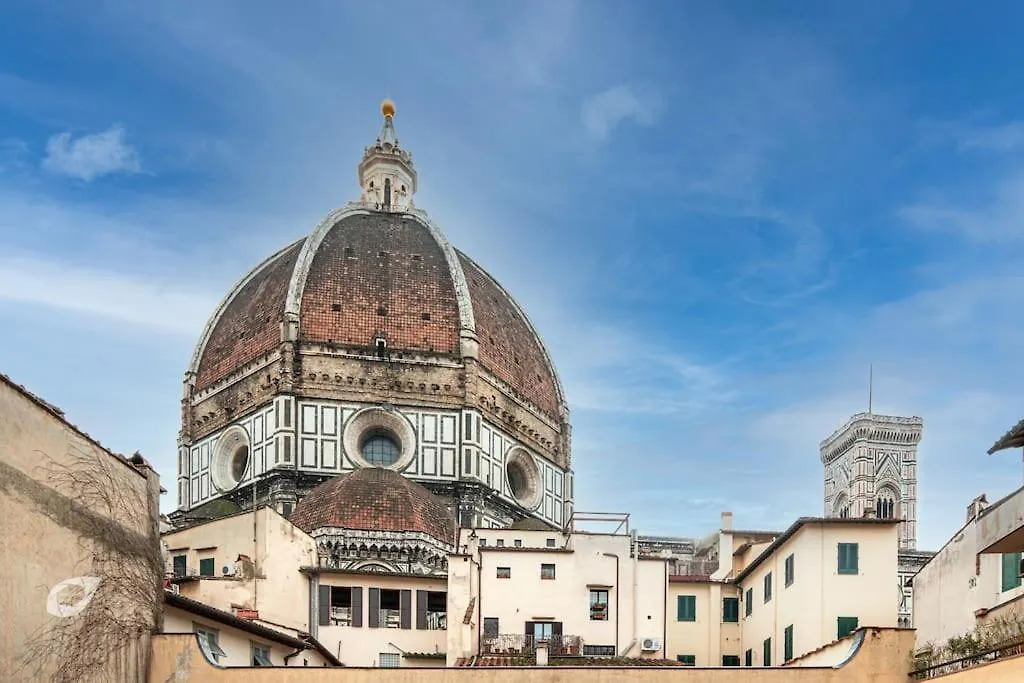 Apartment Charming Studio Next To The Duomo Florence Italy