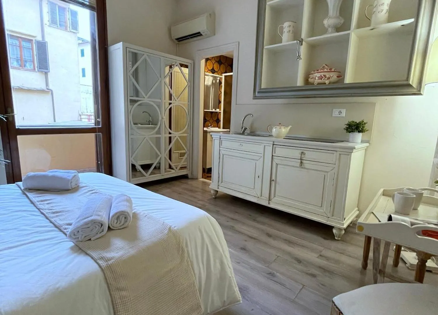 Charming Studio Next To The Duomo Florence 0*,